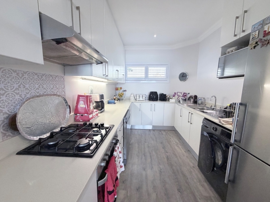 3 Bedroom Property for Sale in Big Bay Western Cape